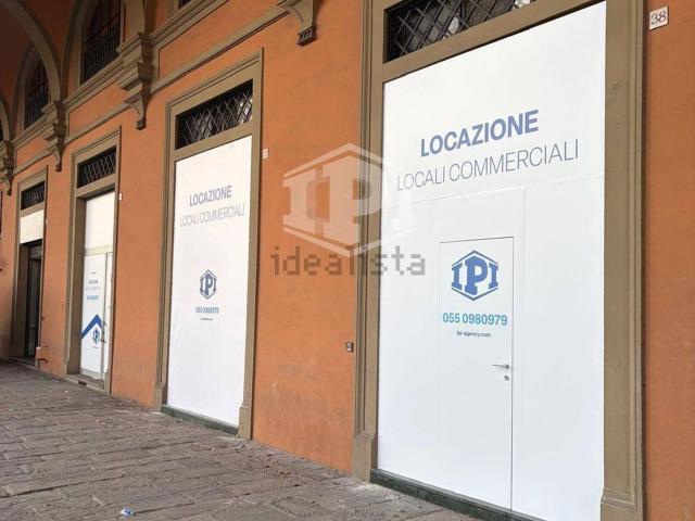 Locale in affitto di 345 m² in Piazza della Libertà, 34