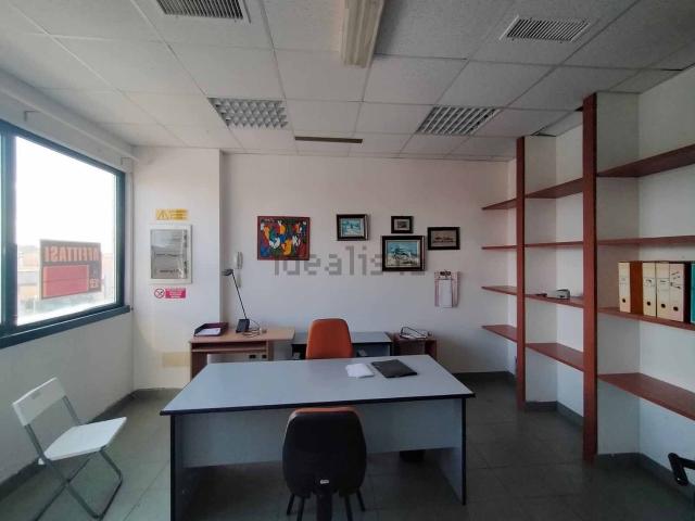 Locale in affitto di 350 m²