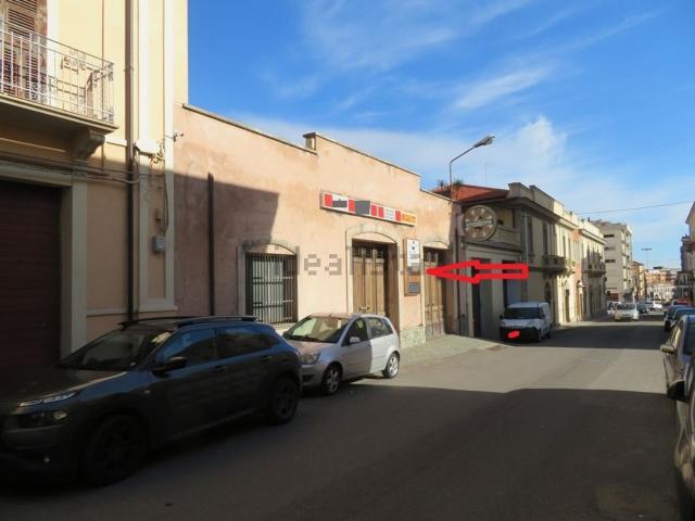 Locale in affitto di 350 m² in Via Milite Ignoto, 12