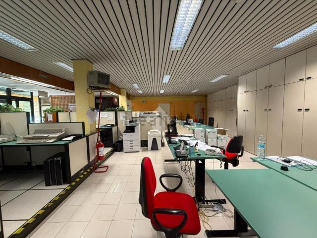 Locale in affitto di 351 m² in Via Zanardelli, 159