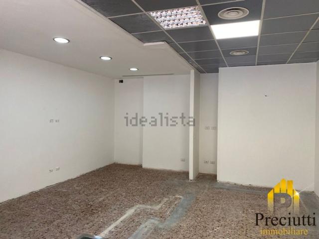 Locale in affitto di 35 m² in Via Antonio Sogliano, 64