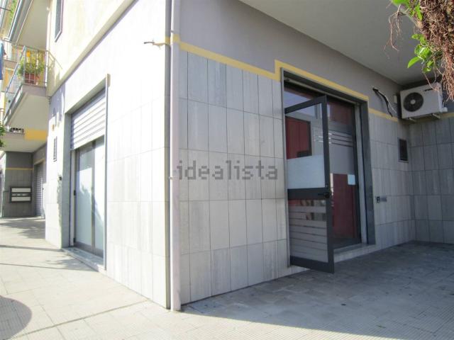 Locale in affitto di 35 m² in Via Brennero, 23