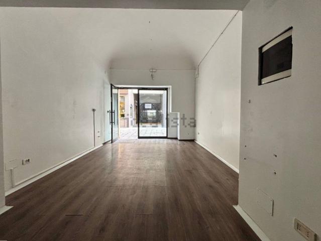 Locale in affitto di 35 m² in Via Calzolai