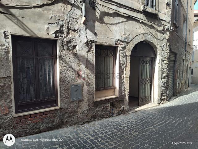 Locale in affitto di 35 m² in Via Consolare