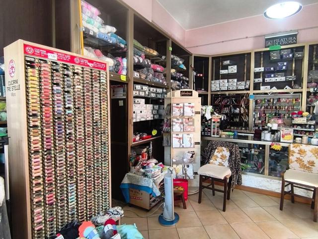 Locale in affitto di 35 m² in Via Dante, 52