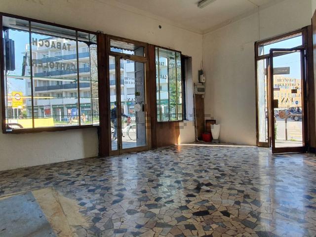Locale in affitto di 35 m² in Via Gabriele Falloppio