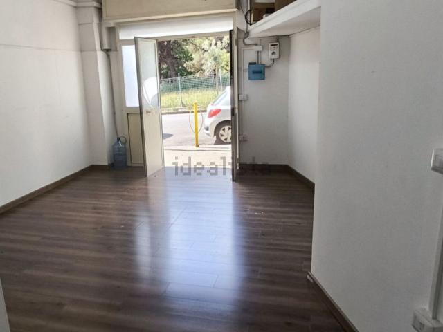 Locale in affitto di 35 m² in Via Gabriele Jannelli, 102