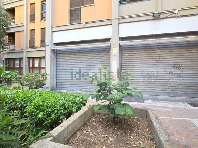 Locale in affitto di 35 m² in Via Galileo Galilei, 24