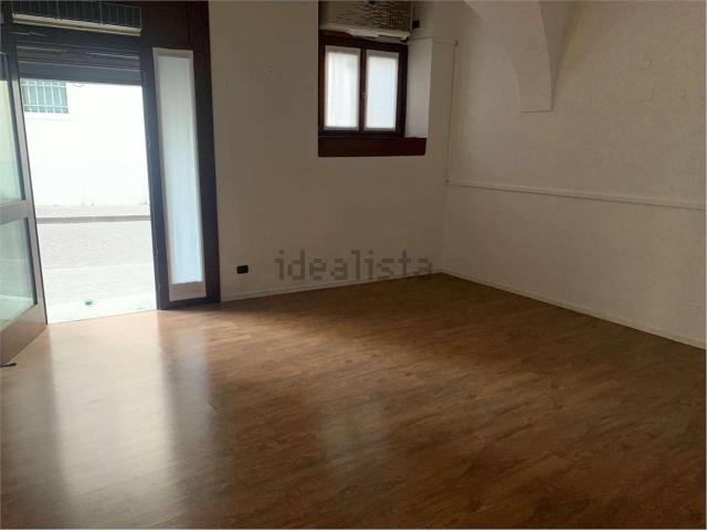 Locale in affitto di 35 m² in Via Gerolamo Tartarotti, 1