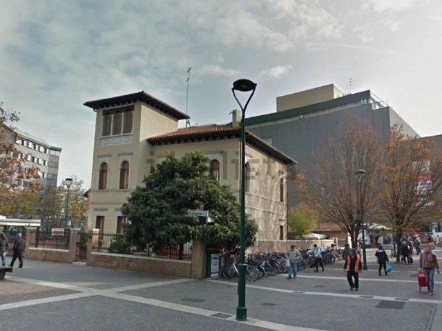 Locale in affitto di 35 m² in Via Gino Allegri