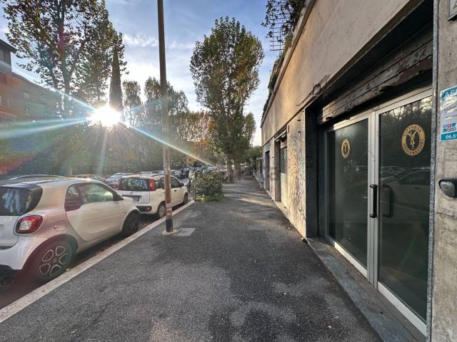 Locale in affitto di 35 m² in Via Giovannipoli, 22