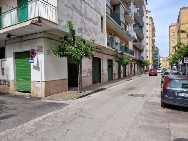 Locale in affitto di 35 m² in Via Giuseppe Parini, 20