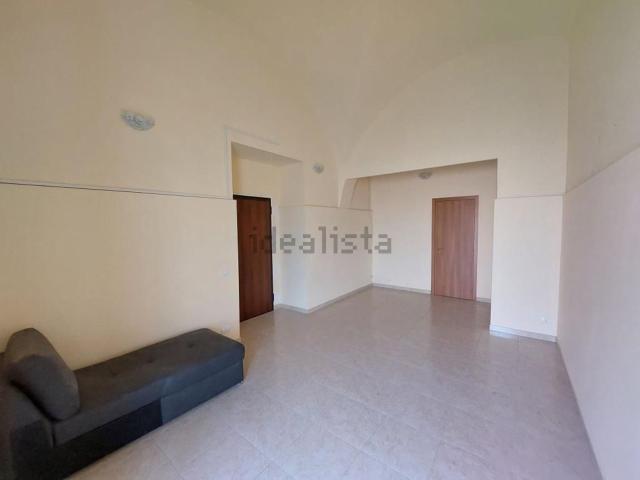 Locale in affitto di 35 m² in Via Provinciale per Riposto, 36