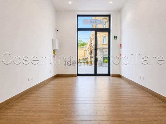 Locale in affitto di 35 m² in Via Roma, 340