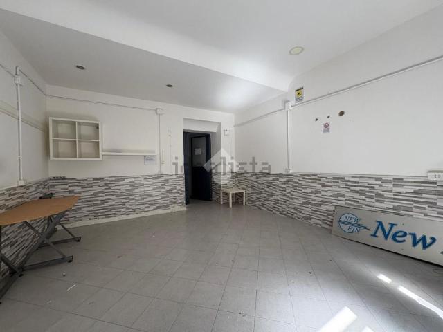 Locale in affitto di 35 m² in Via Santa Maria a Cubito, 107