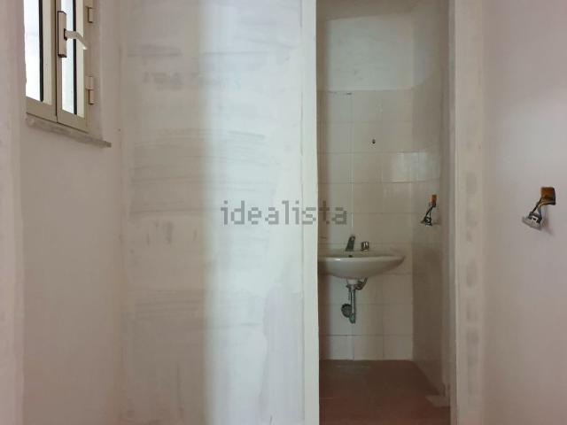 Locale in affitto di 35 m² in Via SAN GIOVANNI BOSCO, 11