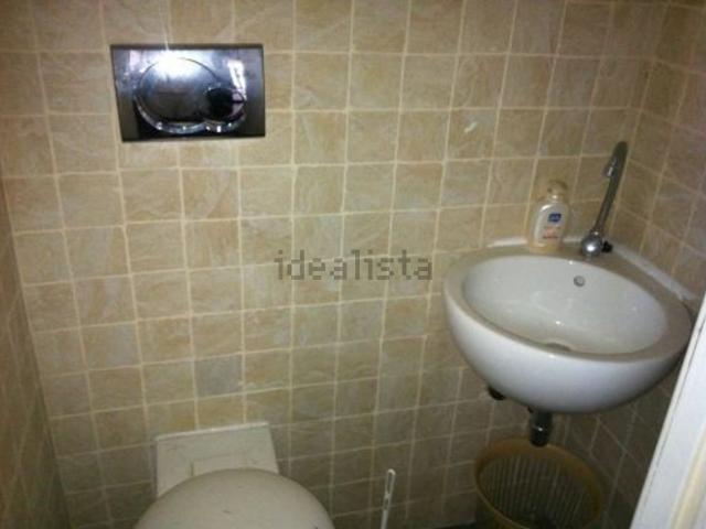 Locale in affitto di 35 m² in Viale Puccini