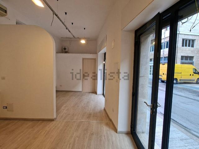 Locale in affitto di 35 m²