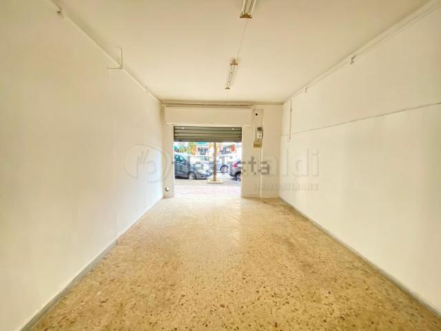 Locale in affitto di 35 m²