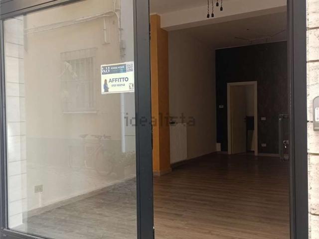 Locale in affitto di 35 m²