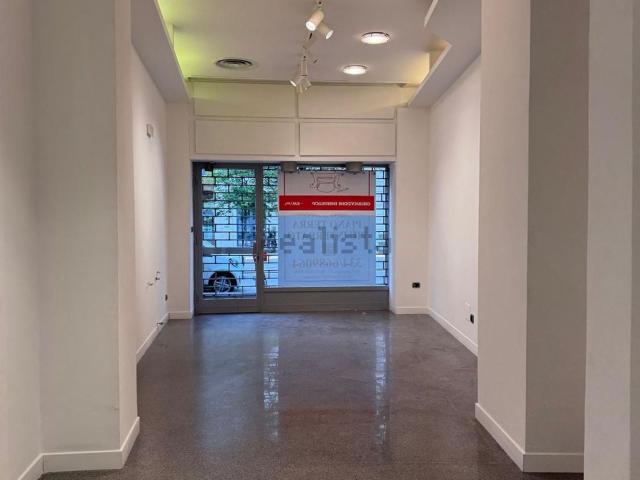 Locale in affitto di 36 m² in Corso di Porta Vittoria, 50