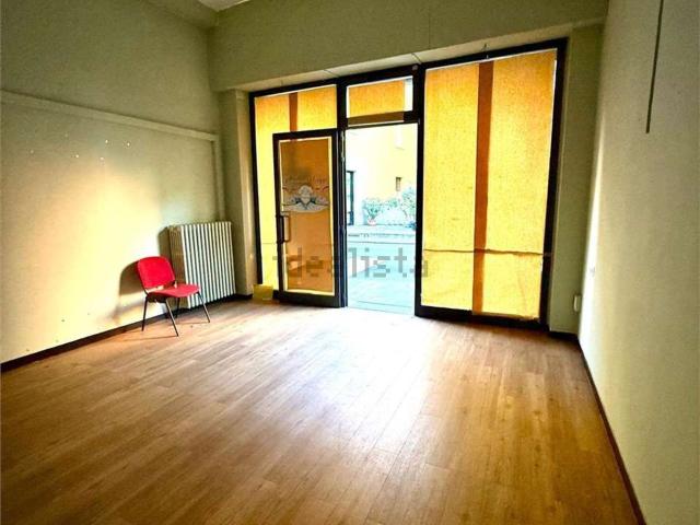 Locale in affitto di 36 m² in Via Antonio Gramsci, 26