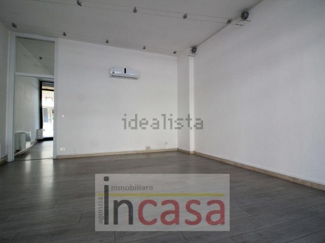 Locale in affitto di 36 m² in Via Nazario Sauro