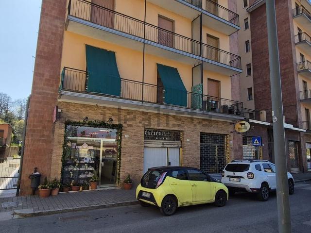 Locale in affitto di 36 m² in Via Ovada