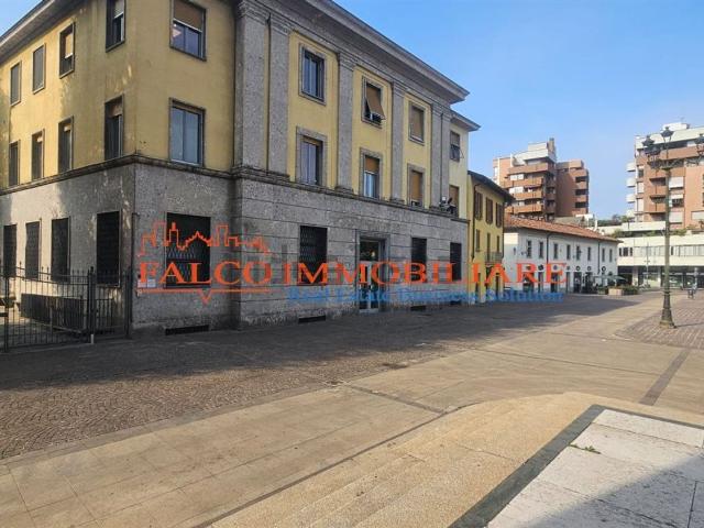 Locale in affitto di 370 m² in Piazza Conciliazione, 10