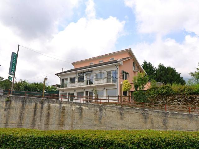 Locale in affitto di 385 m² in Via Cave, 305