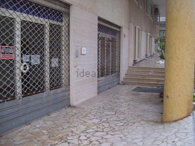 Locale in affitto di 385 m² in Via Sacerdote di Giacomo, 12