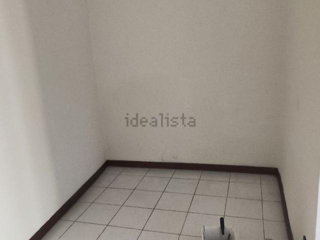 Locale in affitto di 38 m² in Piazza XX Settembre