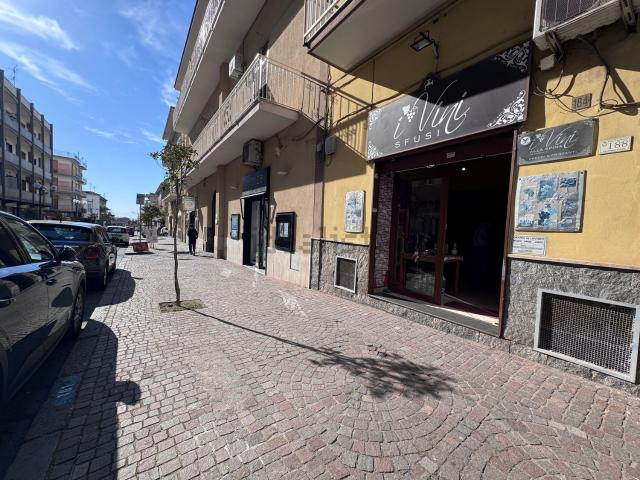 Locale in affitto di 38 m² in Via Antonio d&apos Auria, 188