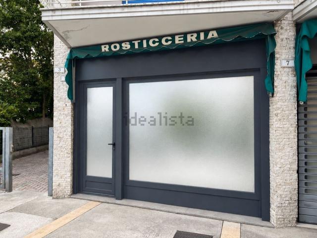 Locale in affitto di 38 m² in Via Galileo Galilei, 5