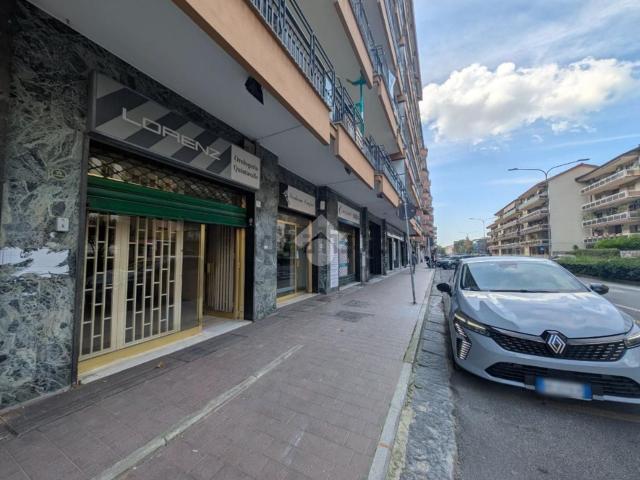 Locale in affitto di 38 m² in Via Giuseppe Maria Bosco, 242