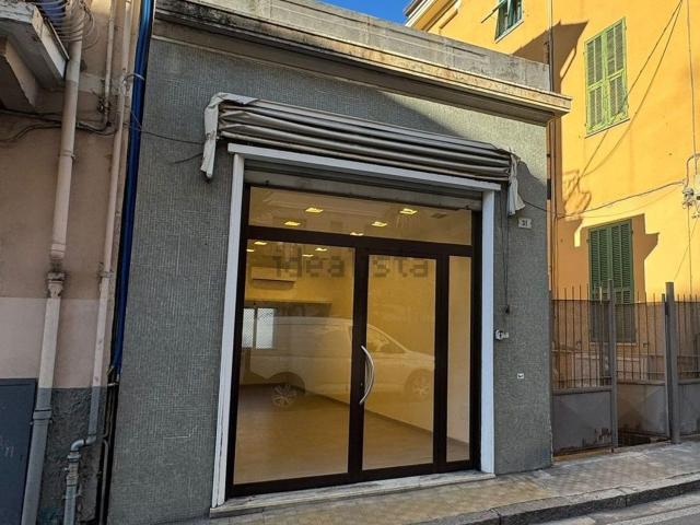 Locale in affitto di 38 m² in Via Lamarmora, 31