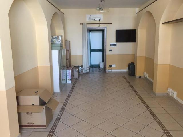 Locale in affitto di 38 m²