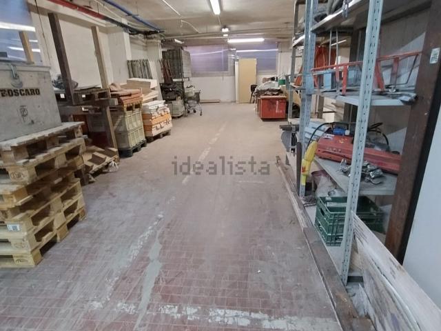 Locale in affitto di 390 m² in Via Frà Bartolomeo, 100
