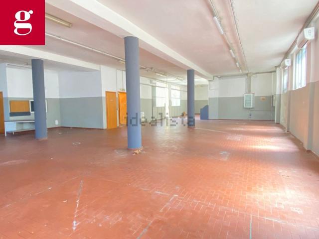 Locale in affitto di 390 m² in Via Silvio Pellico, 19