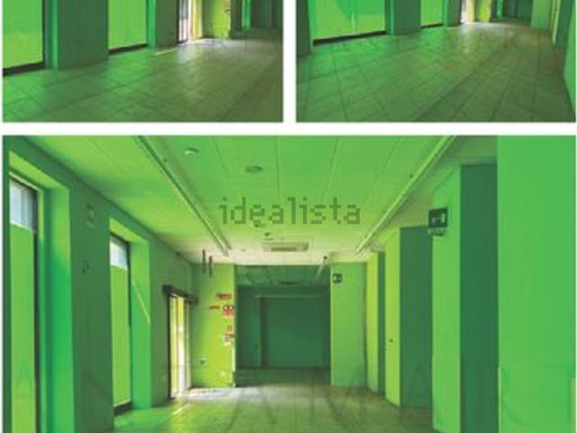 Locale in affitto di 395 m² in Corso Ventidue Marzo