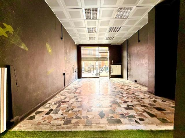 Locale in affitto di 39 m² in Via Felice Cavallotti, 52