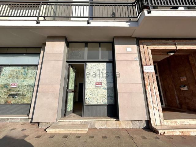 Locale in affitto di 39 m² in Via Giacomo Matteotti, 97
