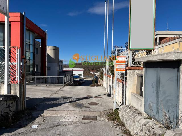Locale in vendita a Campobasso, Periferia