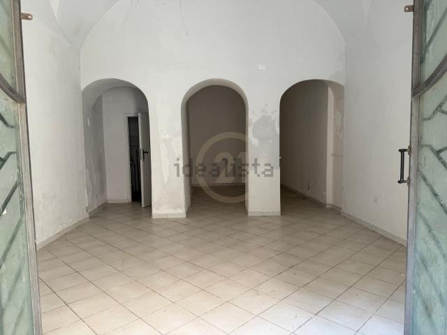 Locale in vendita di 43 m² in Via Vittorio Emanuele II, 145