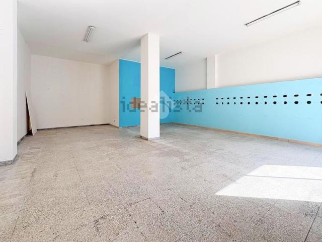 Locale in vendita di 43 m² in Via Sicilia, 149