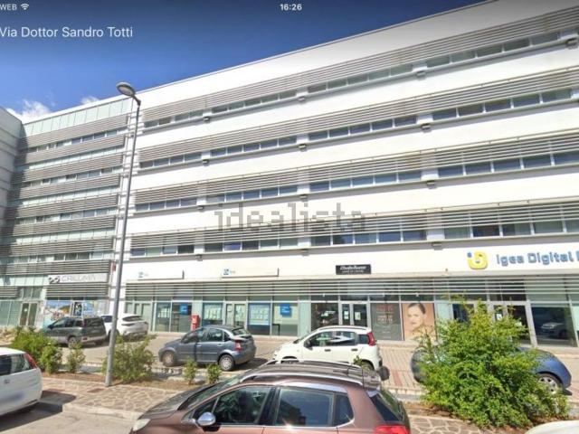 Locale in vendita di 4000 m²