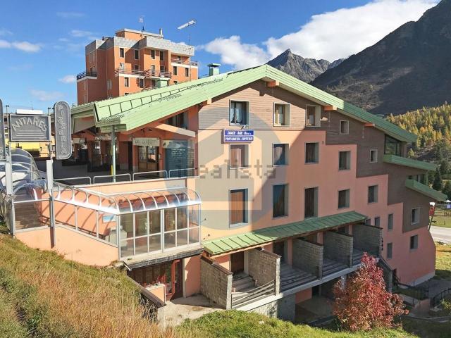 Locale in vendita di 400 m²