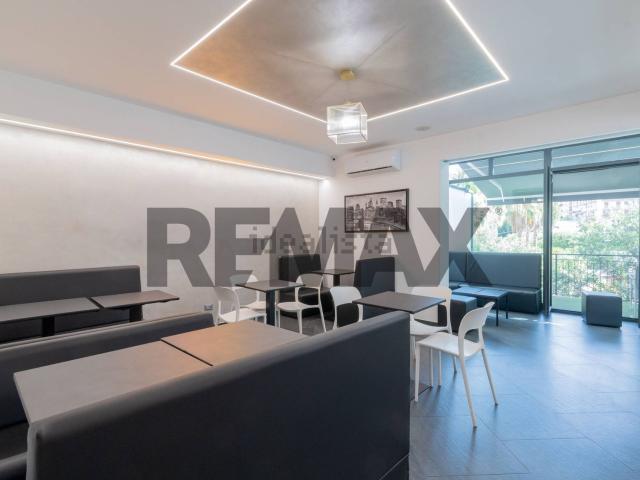Locale in vendita di 400 m²
