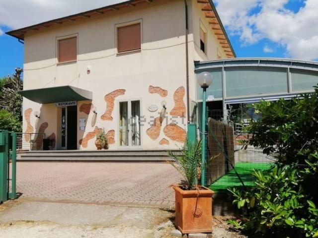 Locale in vendita di 400 m²
