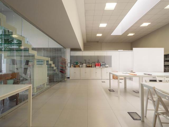 Locale in vendita di 400 m²